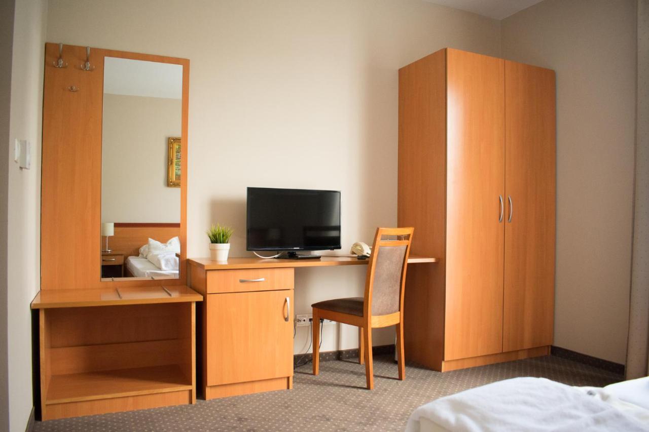 P4W Hotel Residence Szombathely Zewnętrze zdjęcie