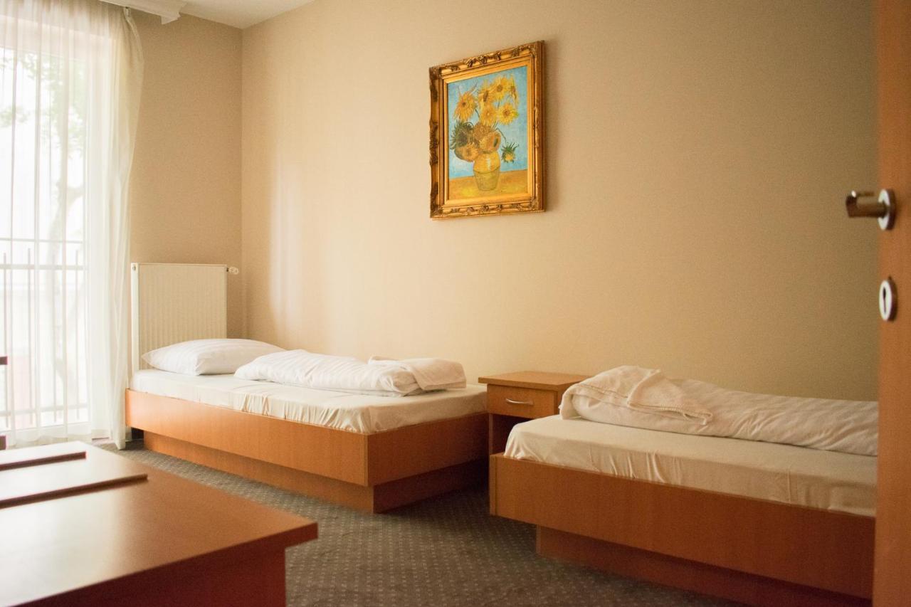 P4W Hotel Residence Szombathely Zewnętrze zdjęcie