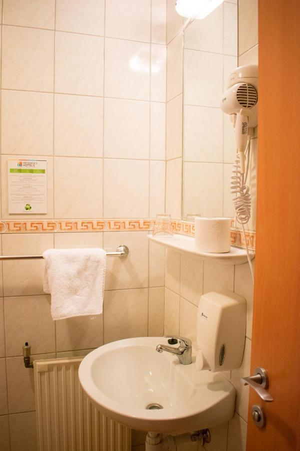 P4W Hotel Residence Szombathely Zewnętrze zdjęcie