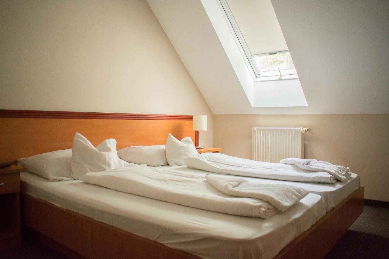 P4W Hotel Residence Szombathely Zewnętrze zdjęcie