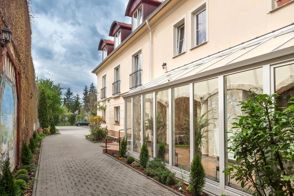 P4W Hotel Residence Szombathely Zewnętrze zdjęcie