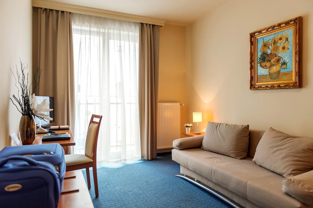 P4W Hotel Residence Szombathely Zewnętrze zdjęcie